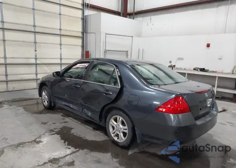 2007 Honda Accord 2.4 Se z USA, uszkodzony, nr VIN 1HGCM55357A176968